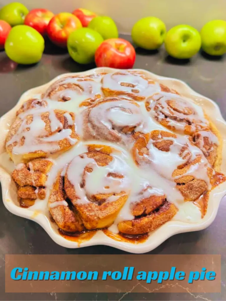 cinnamon roll apple pie